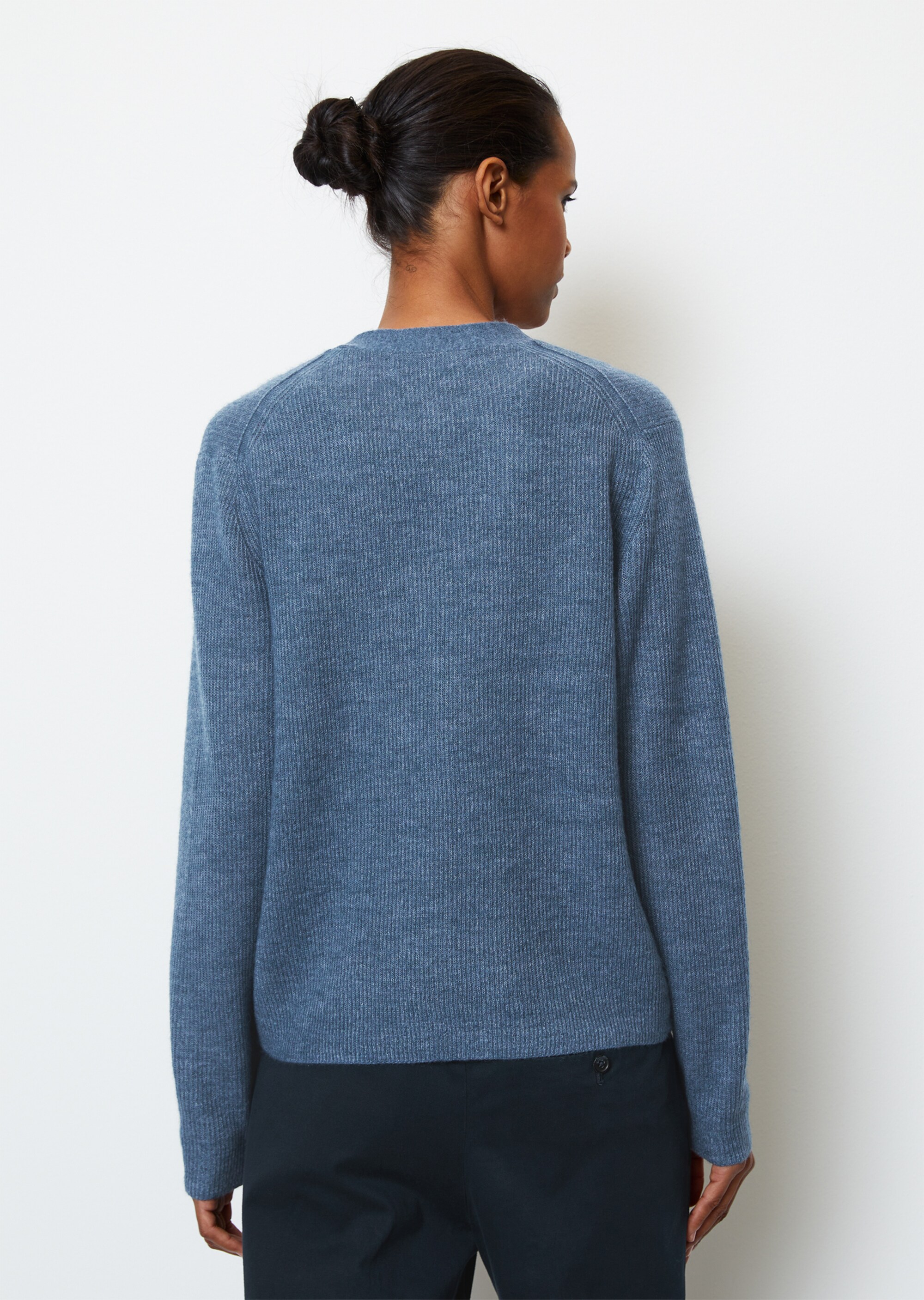 Zart gestrickter V-Neck-Cardigan loose aus Wolle-Alpakawolle-Mix