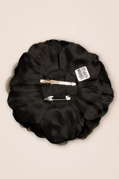 Urban Hippies Big Flower Corsage in Zwart