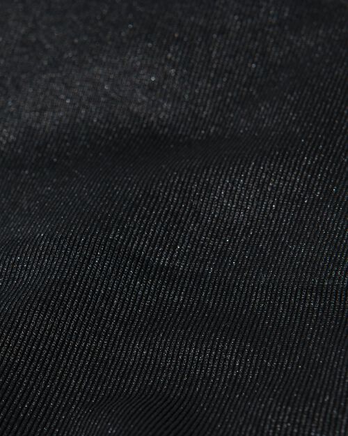 string sans coutures noir
