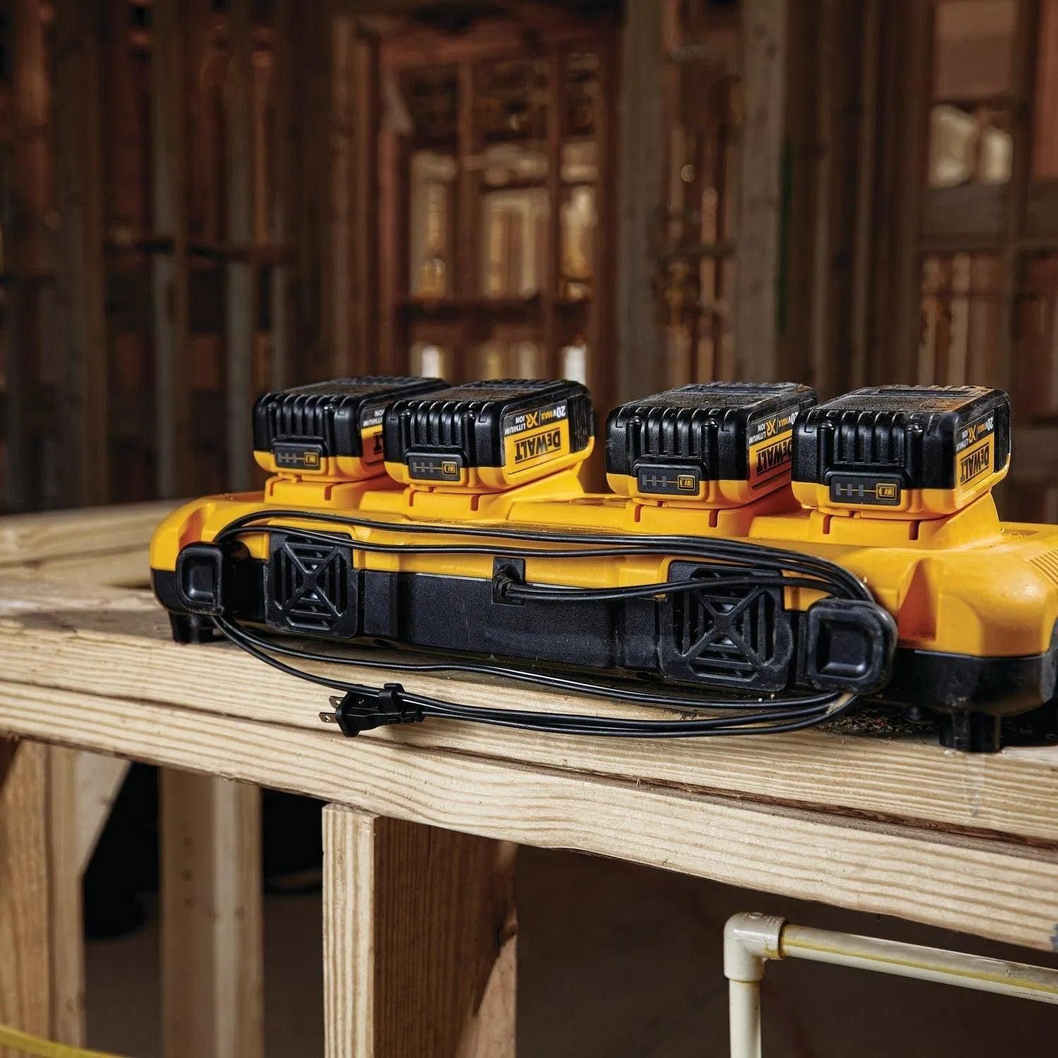 DeWALT DCB104 Snellader 18V - 54V XR Li-ion