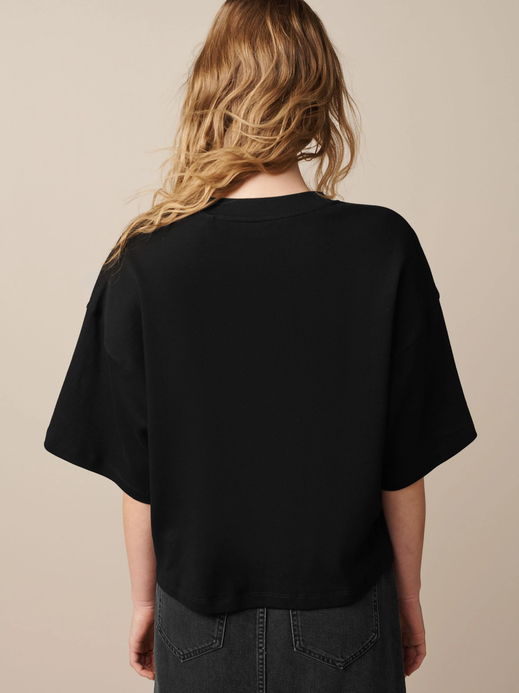 Zwart - Boxy oversized T-shirt met relaxte pasvorm van zware stof en ronde hals