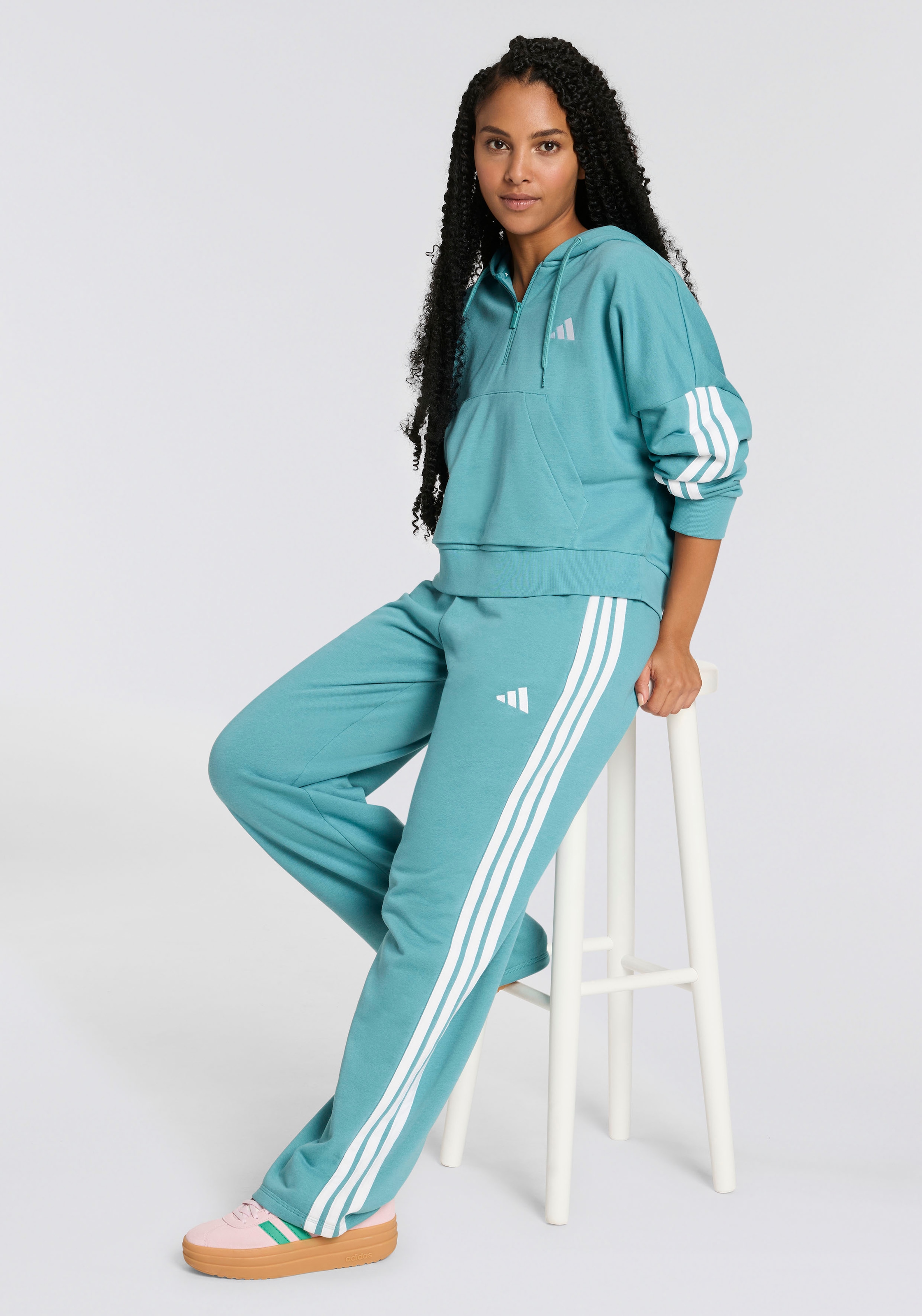 adidas Sportswear Sporthose »W 3S FT OH PT«  Reguläre Passform, aus weichem French Terry