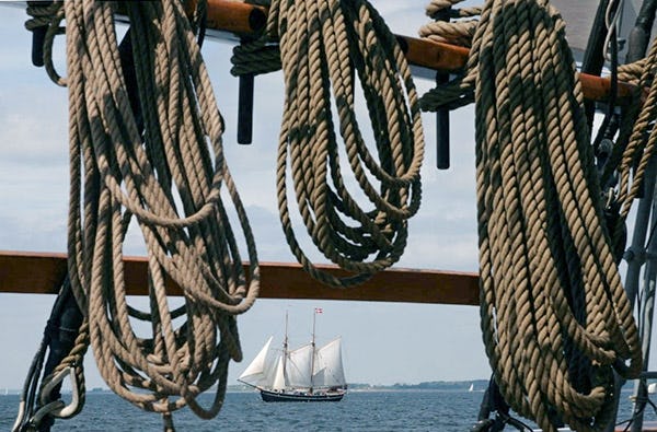 Regattasegeln in Kiel als kreatives Geschenk