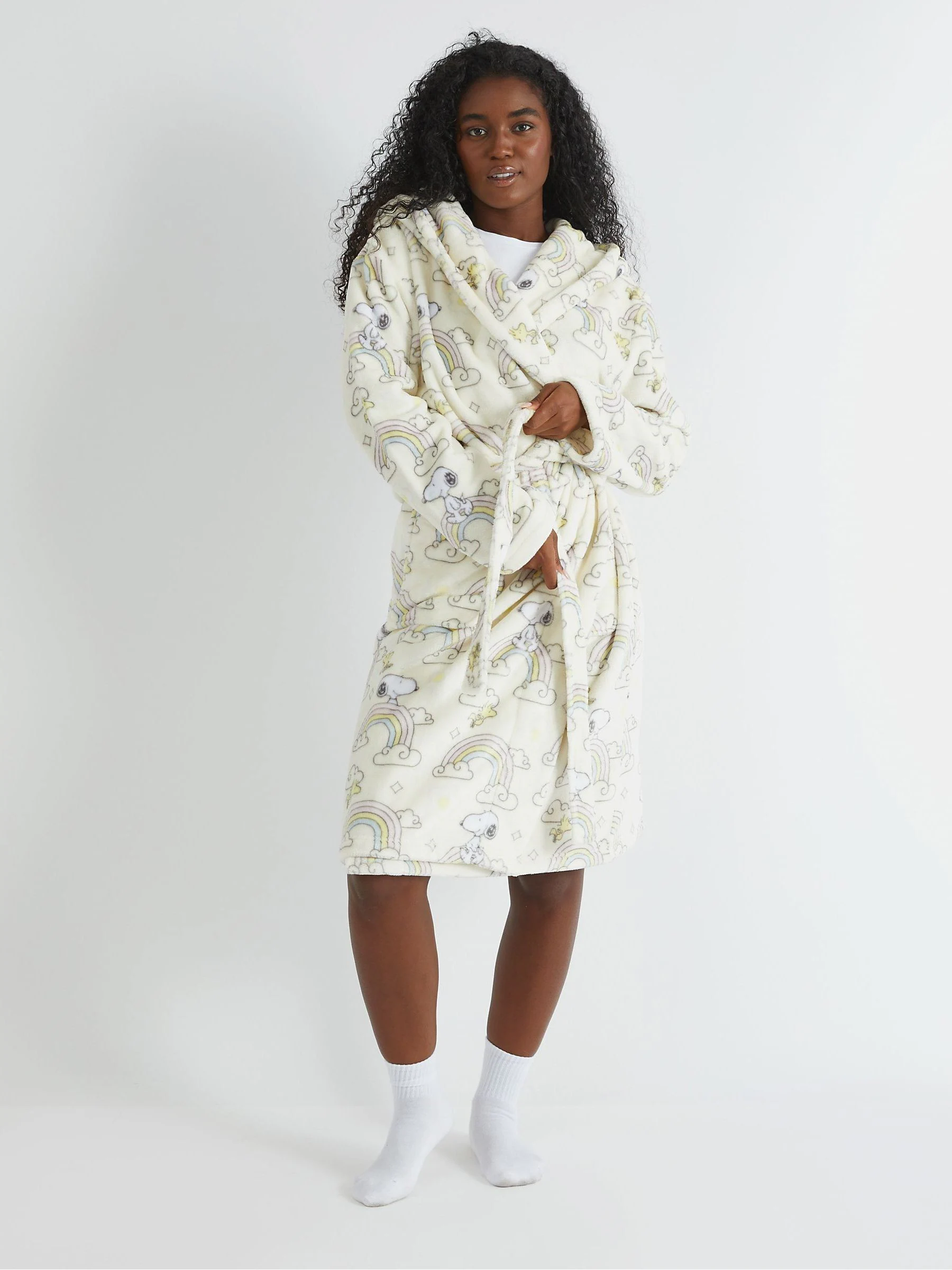 Skinnydip Peanuts x Skinnydip Snoopy Rainbow Print Dressing Robe