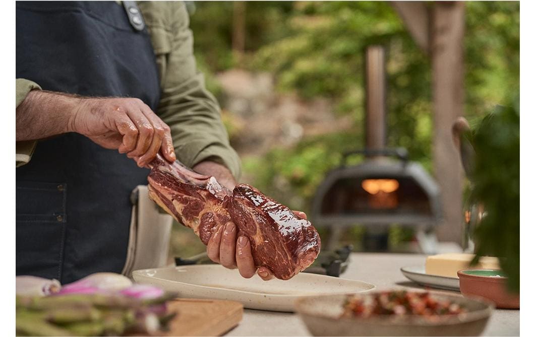 Pizzaofen Karu 2 Pro / schwarz<br>Multi-Brennstoff-Outdoor-Pizzaofen