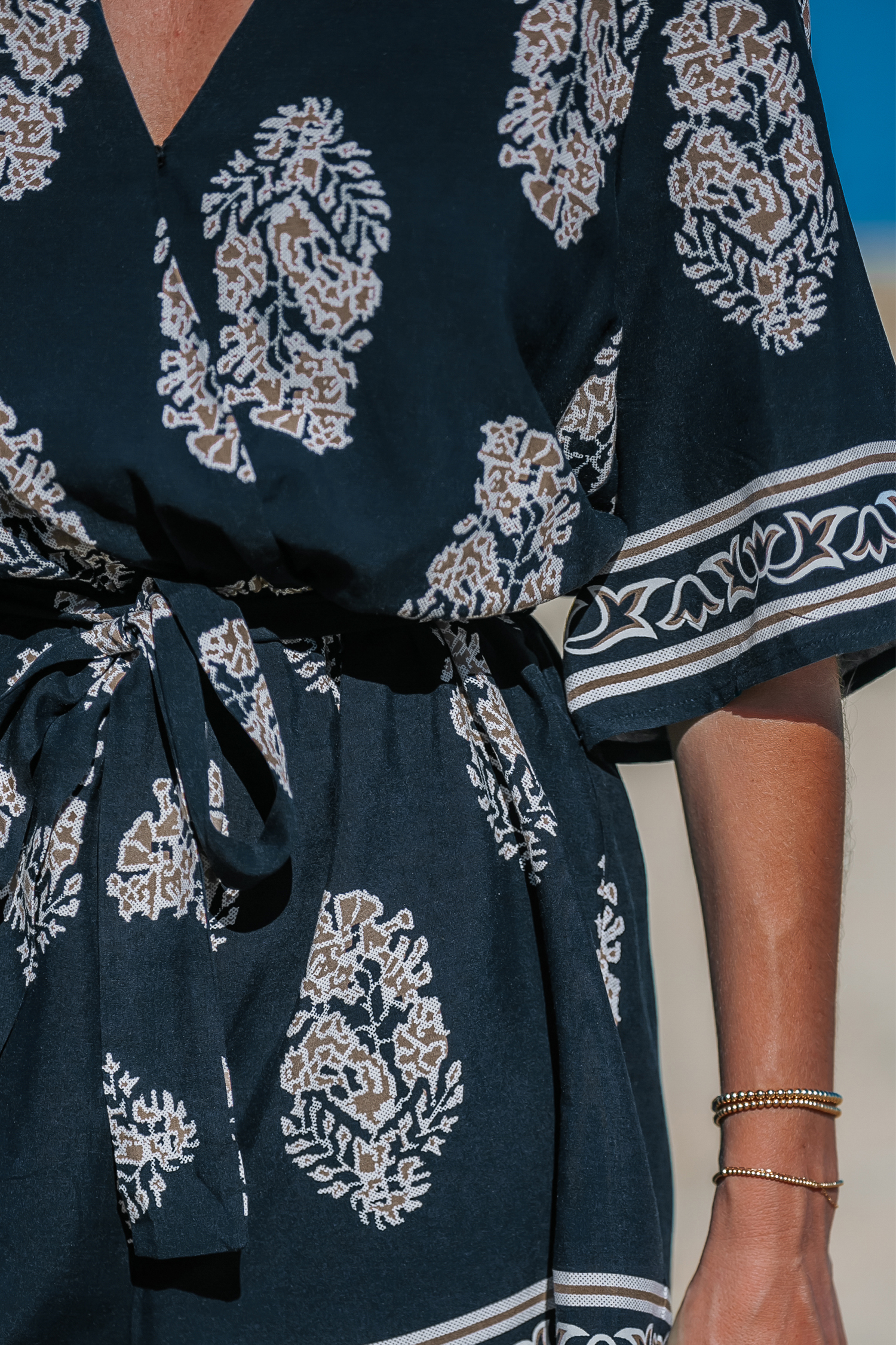 Combishort à col surplis et jambe large paisley