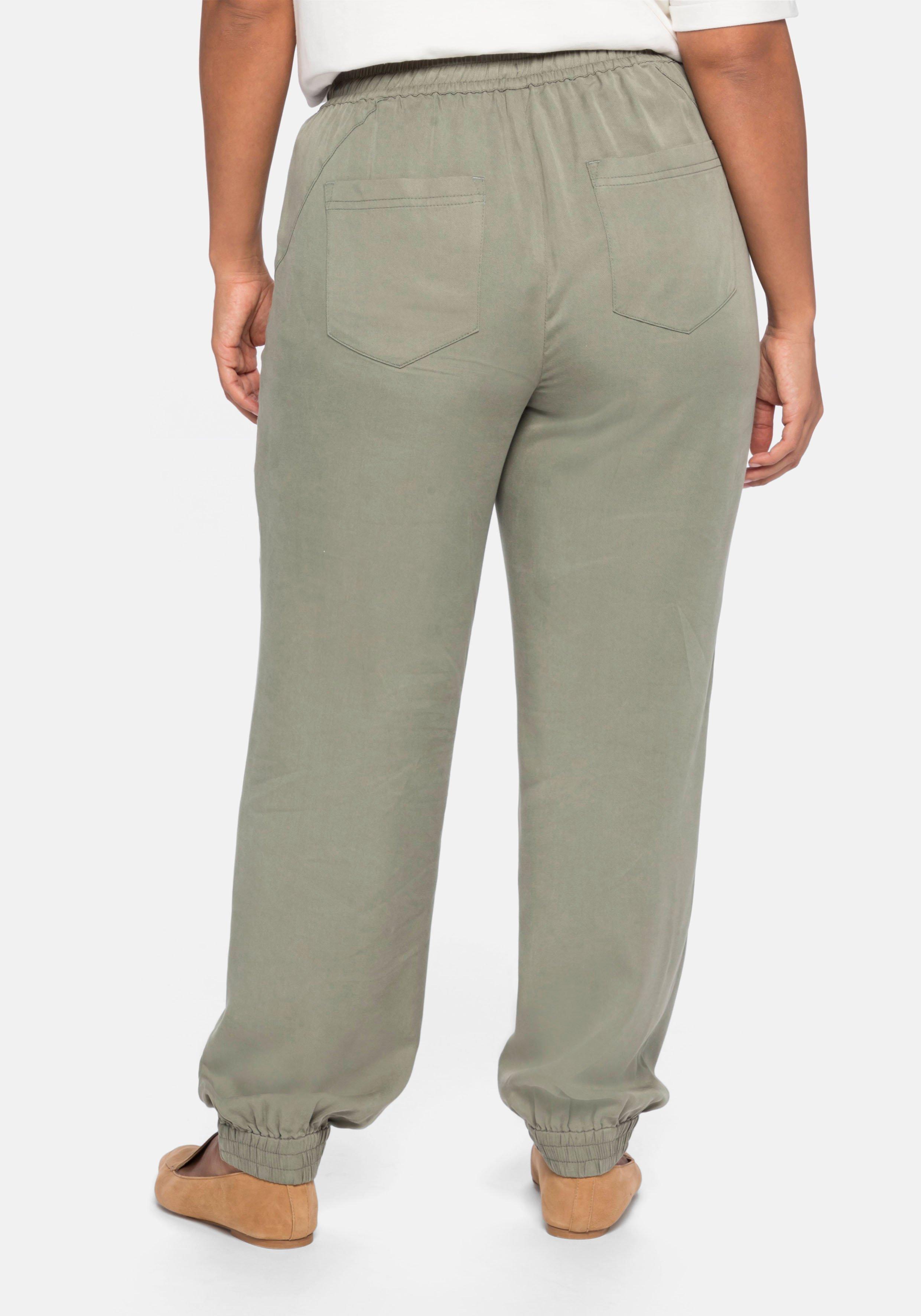 Joggpants mit goldfarbenen Details
