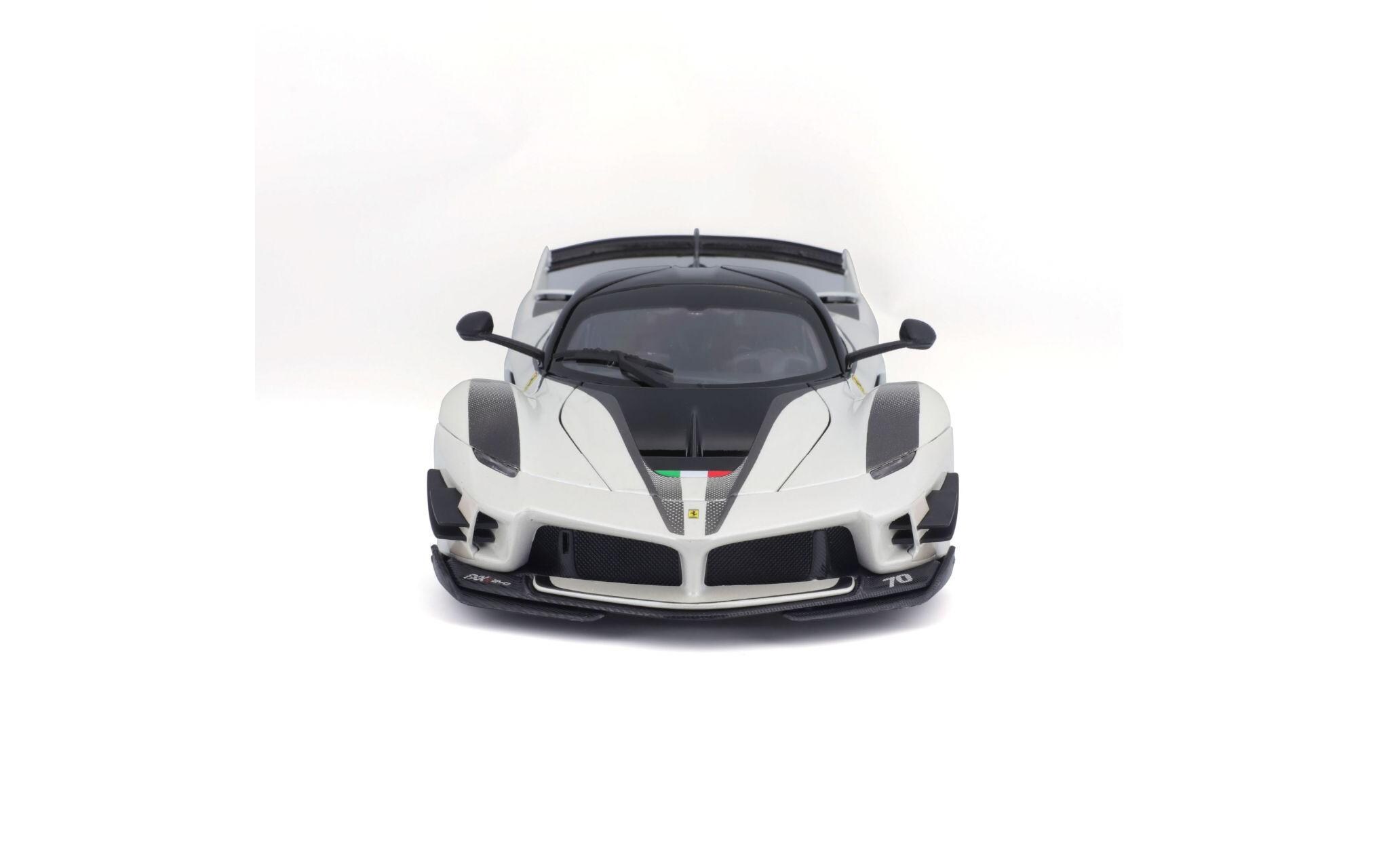 Ferrari R&P FXX-K EVO Weiss 1:18Sammlermodell im Massstab 1:18