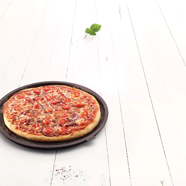 Moule à pizza silicone perforé 36 cm Lékué