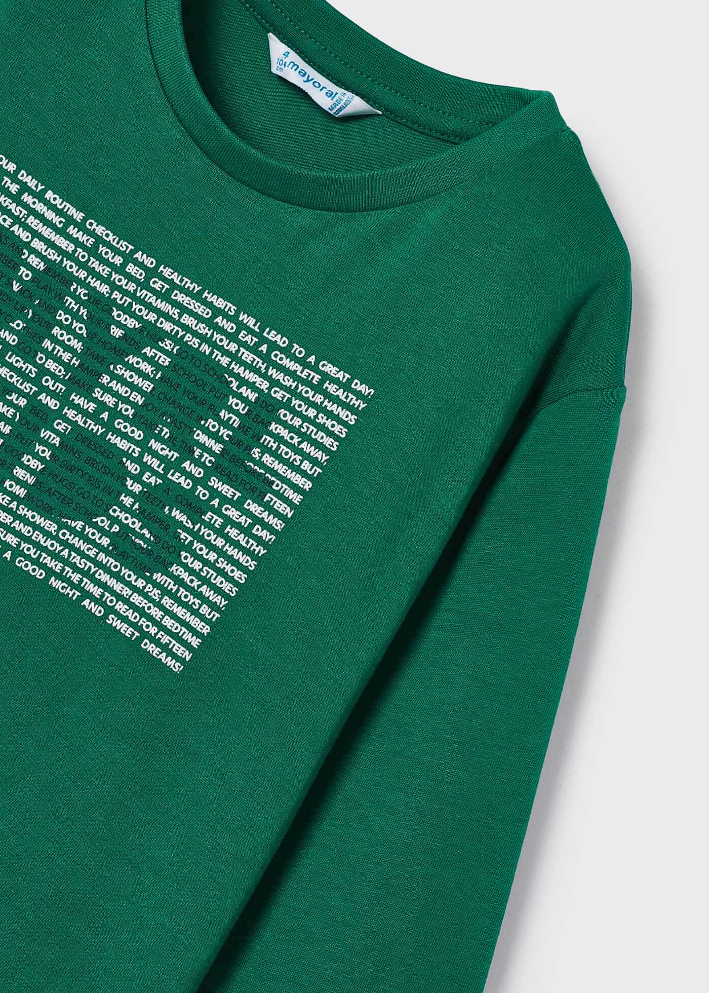 Camiseta Better Cotton com estampa de letras para meninos