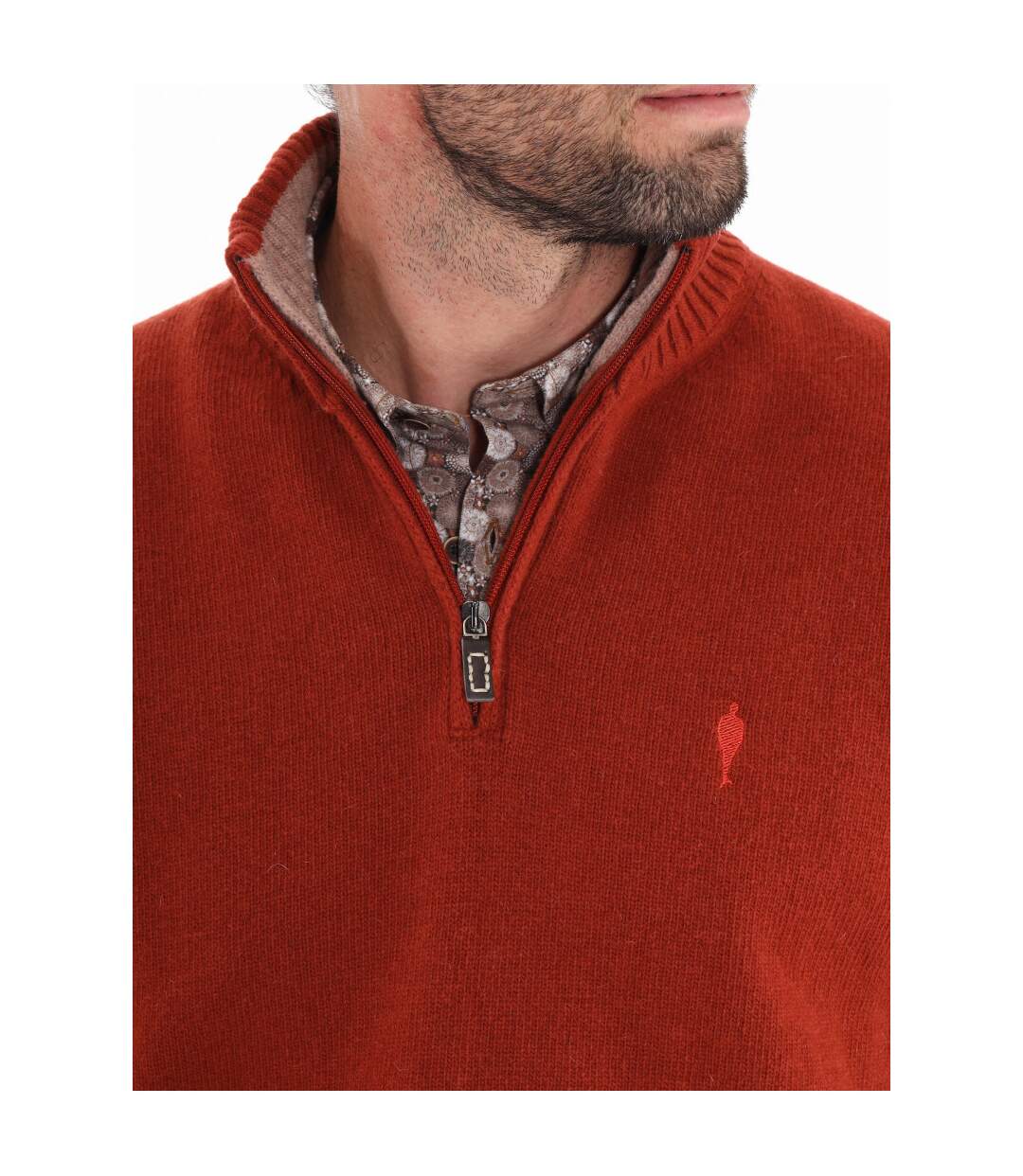 Pull zippé à coudières