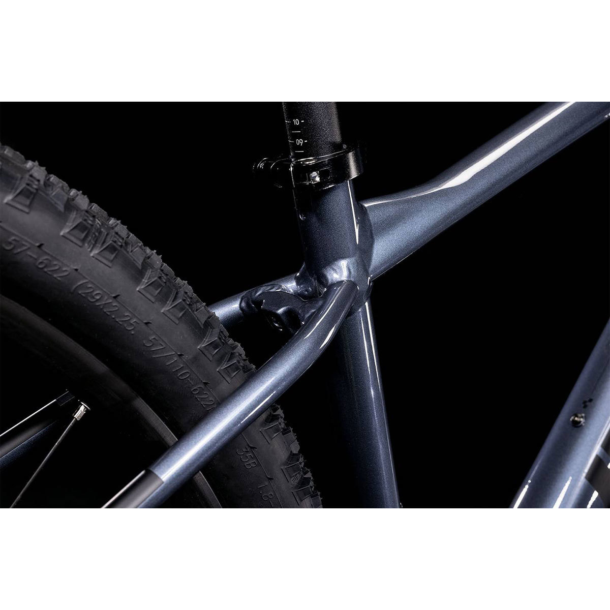 Cube Attention 29 Mountainbike Blauw/Zwart