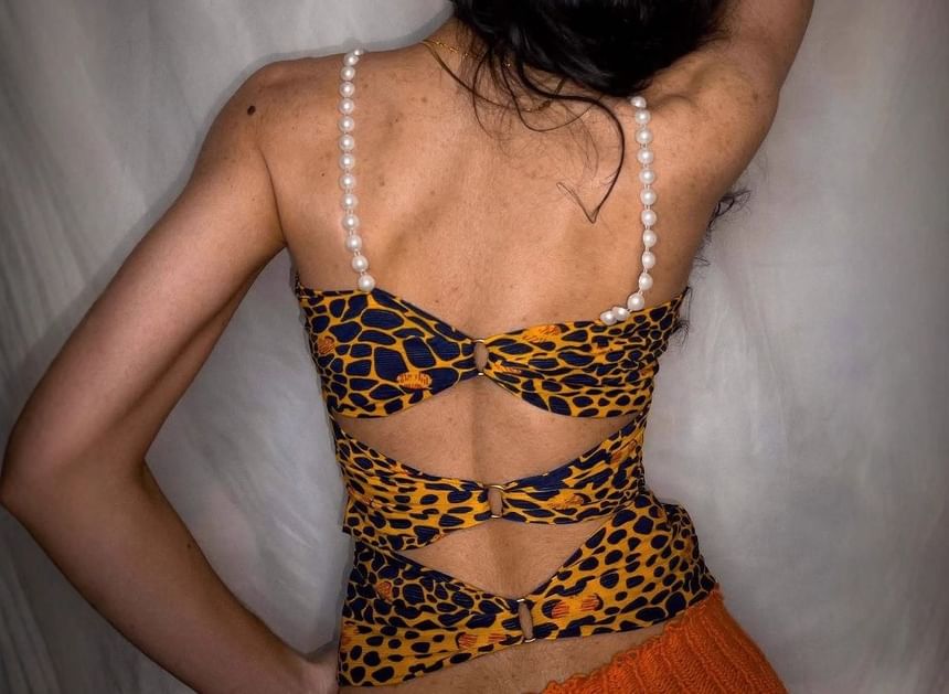 SugaSaurus - Top met imitatieparelbandjes, luipaardprint en uitsparingen op de rug
