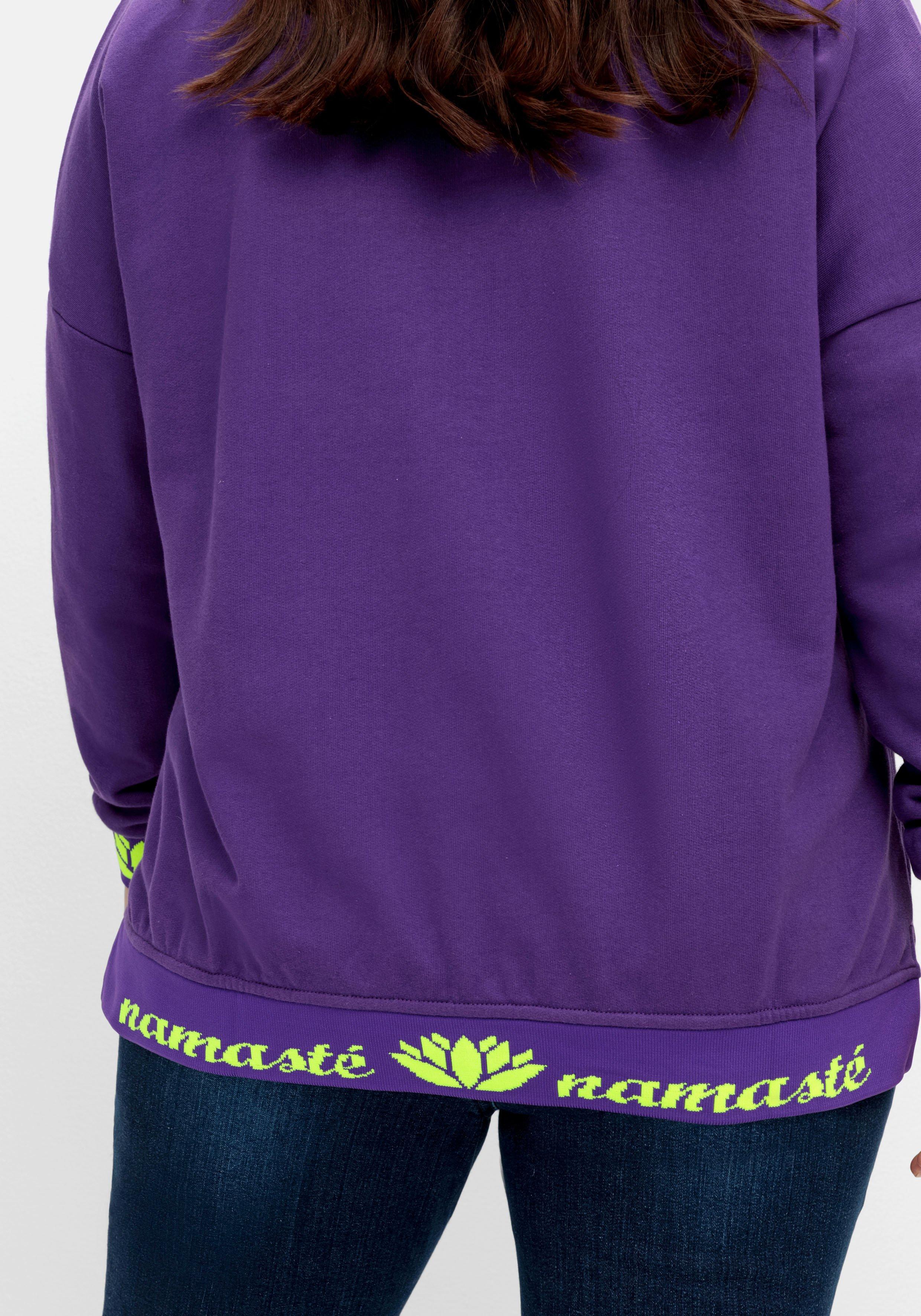 Sweater mit Yoga-Print, hinten länger als vorn