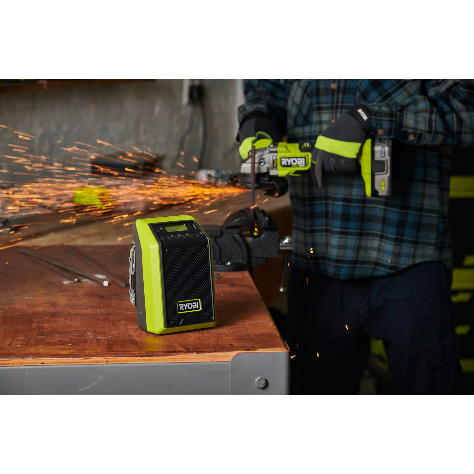 Ryobi Lautsprecher Akku-Bluetooth Box
