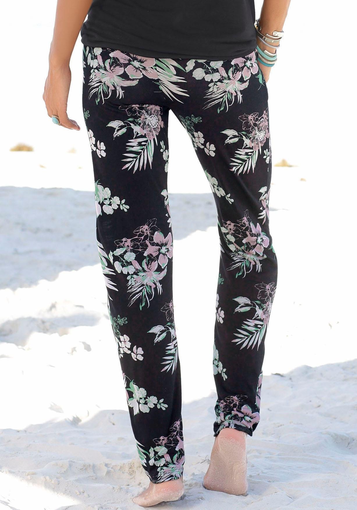 LASCANA Strandhose  mit tropischem Druck und Taschen, Jerseyhose, Sommerhose