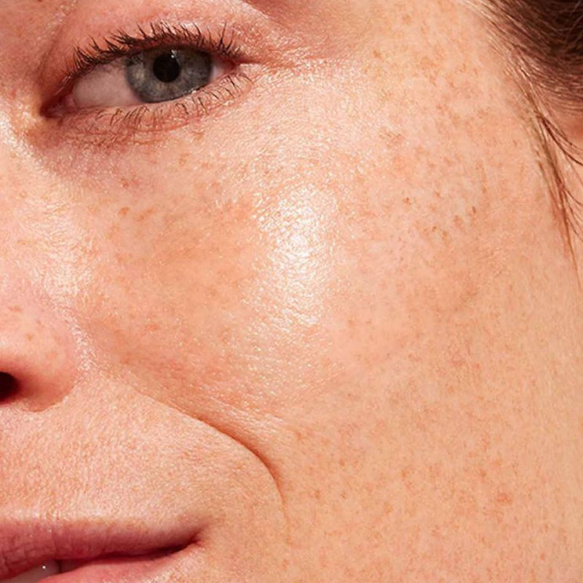 Stick solaire invisible SPF50 visage CLARINS