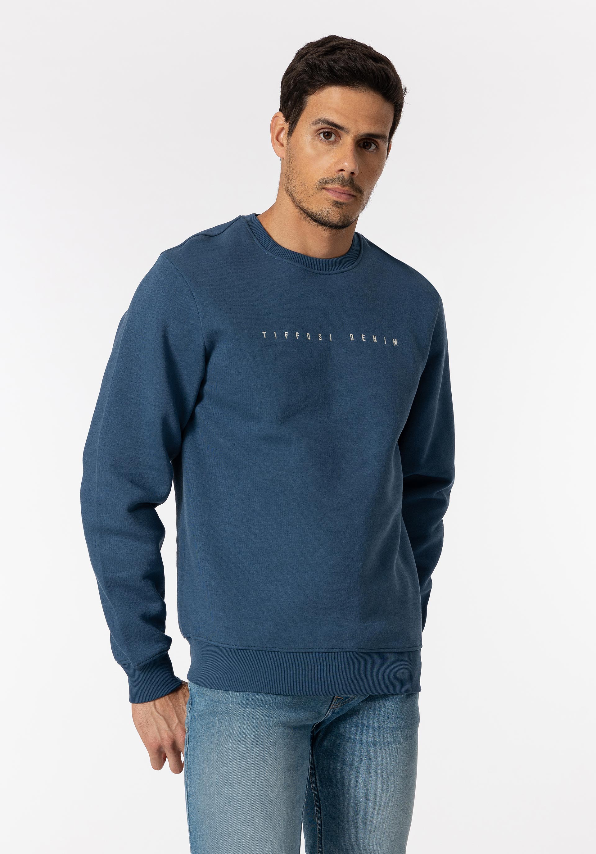 Sweatshirt com Texto Bordado