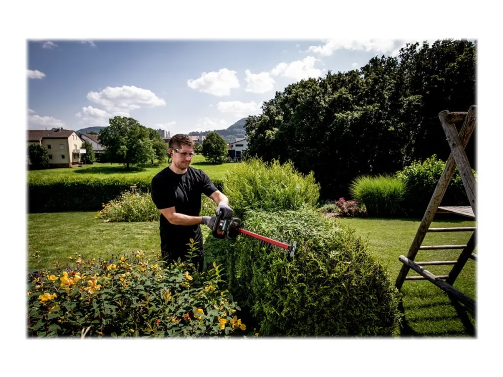 Metabo HS 18 LTX 55 - Hæktrimmer - ledningfri - 18 V - 2600 spm - 55 cm - 53 cm - Skærekapacitet 19 mm - 2.2 kg (batteri og oplader medfølger ikke) - SOLO