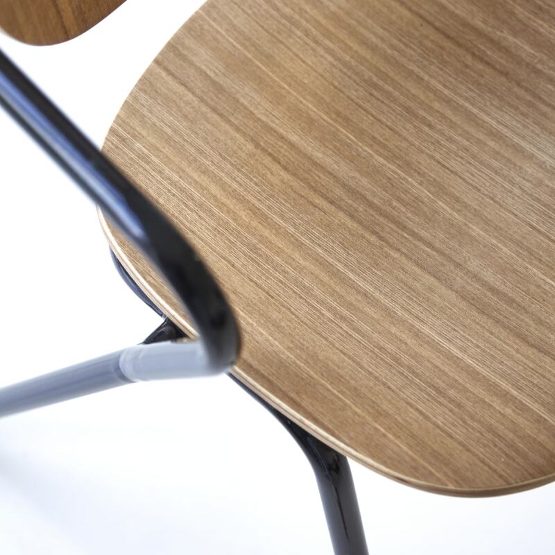 Chaise en métal et bois de frêne Ada