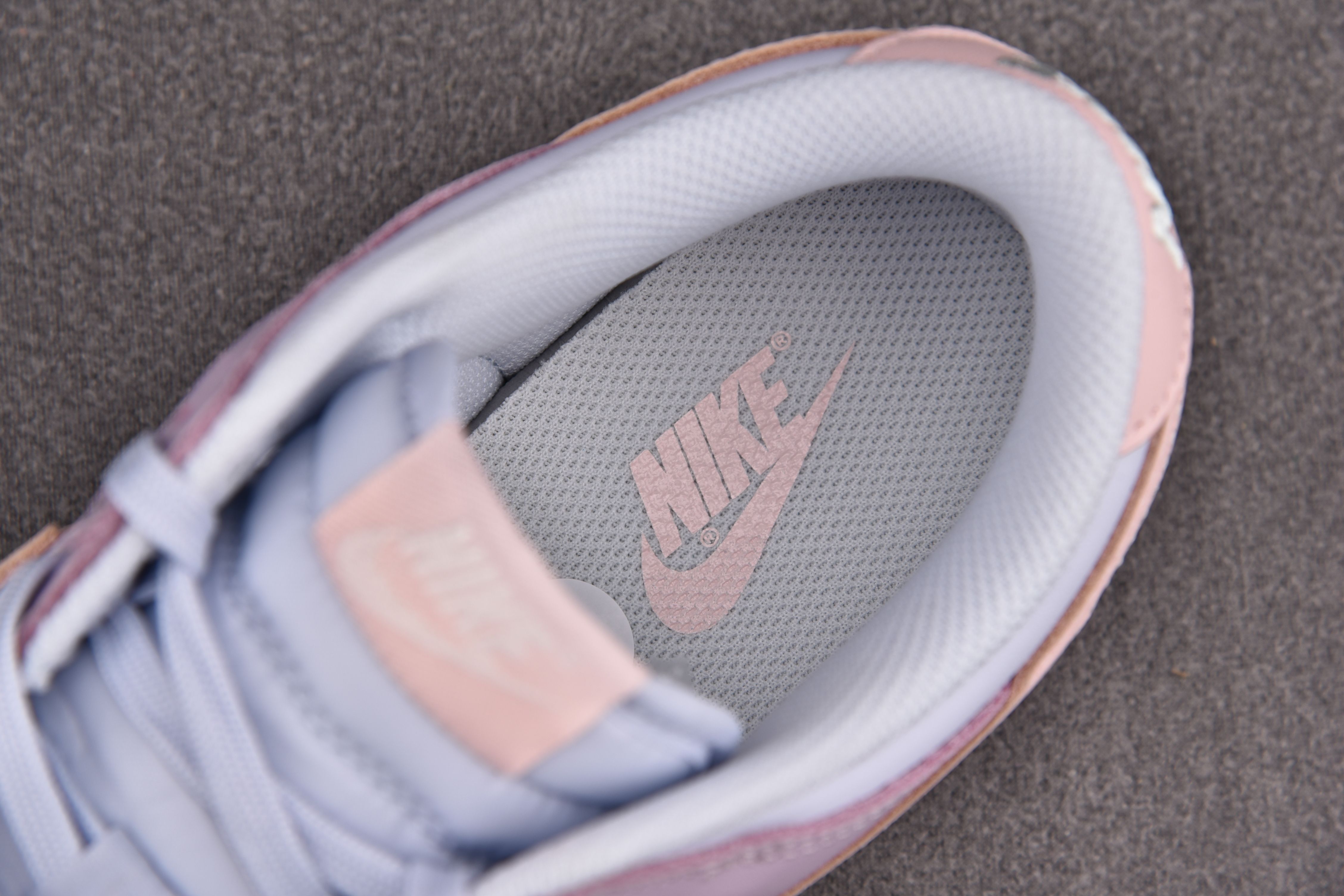 Nike Dunk Low Easter 2022 (Women Size!!)