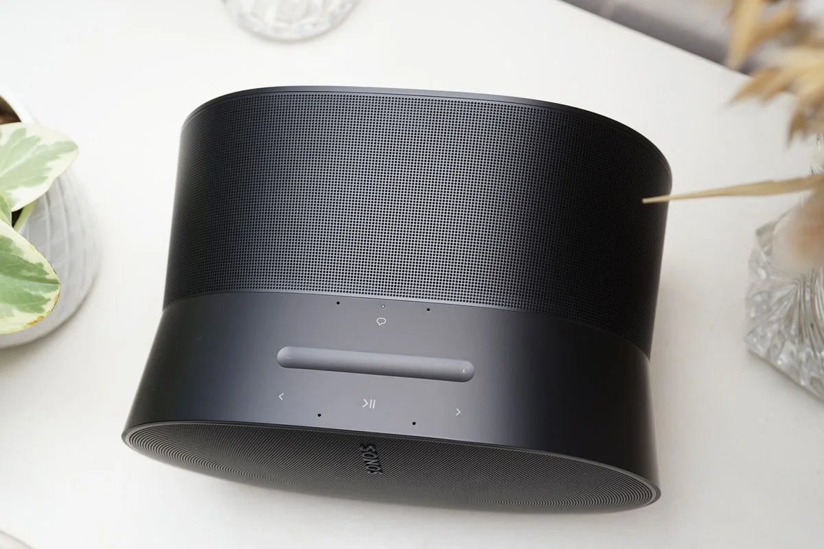 Sonos Era 300 Noir   Vogel's SWM 4131 Noir (la paire) Enceintes connectées