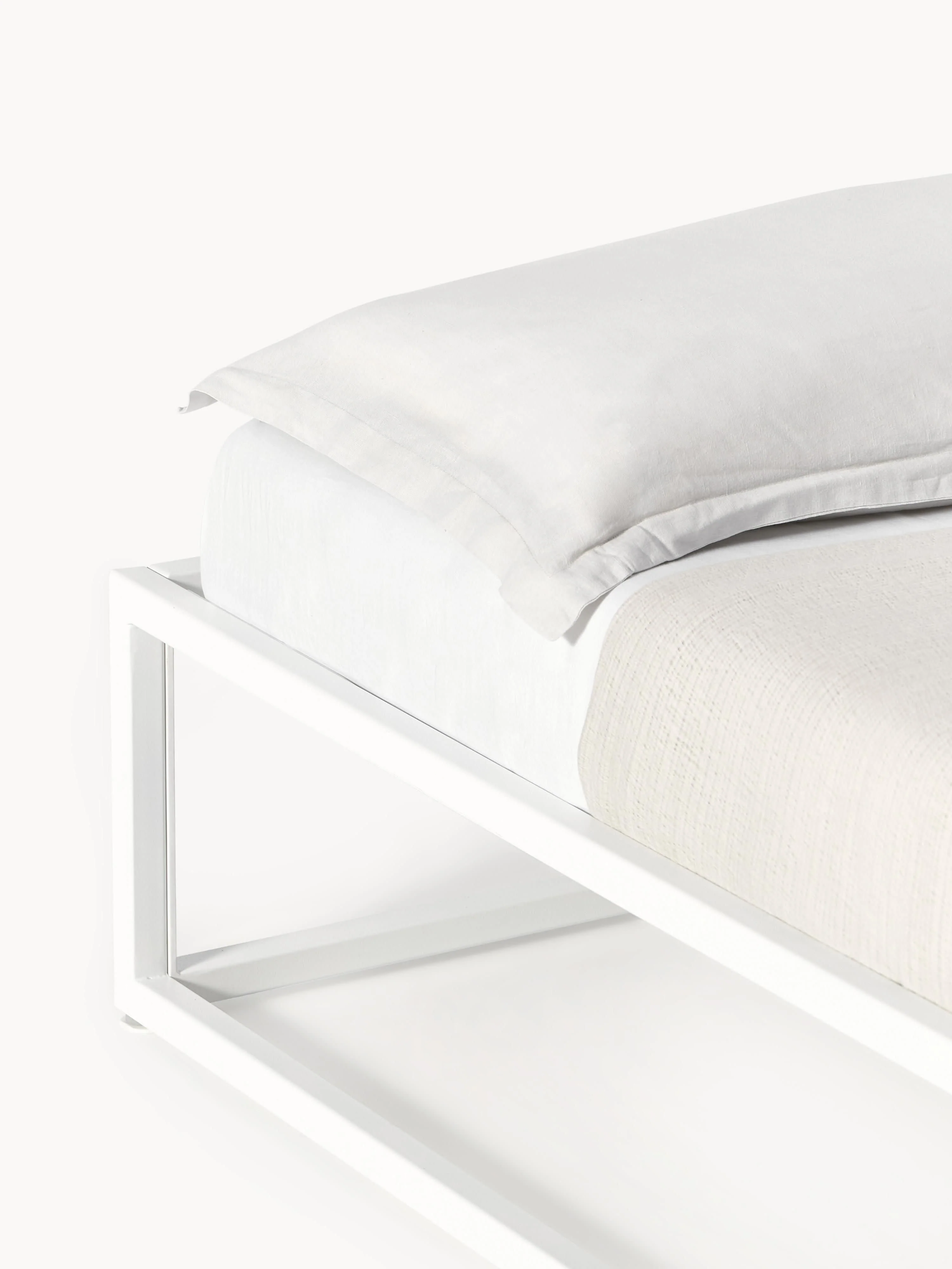 Metalen bed Neptun