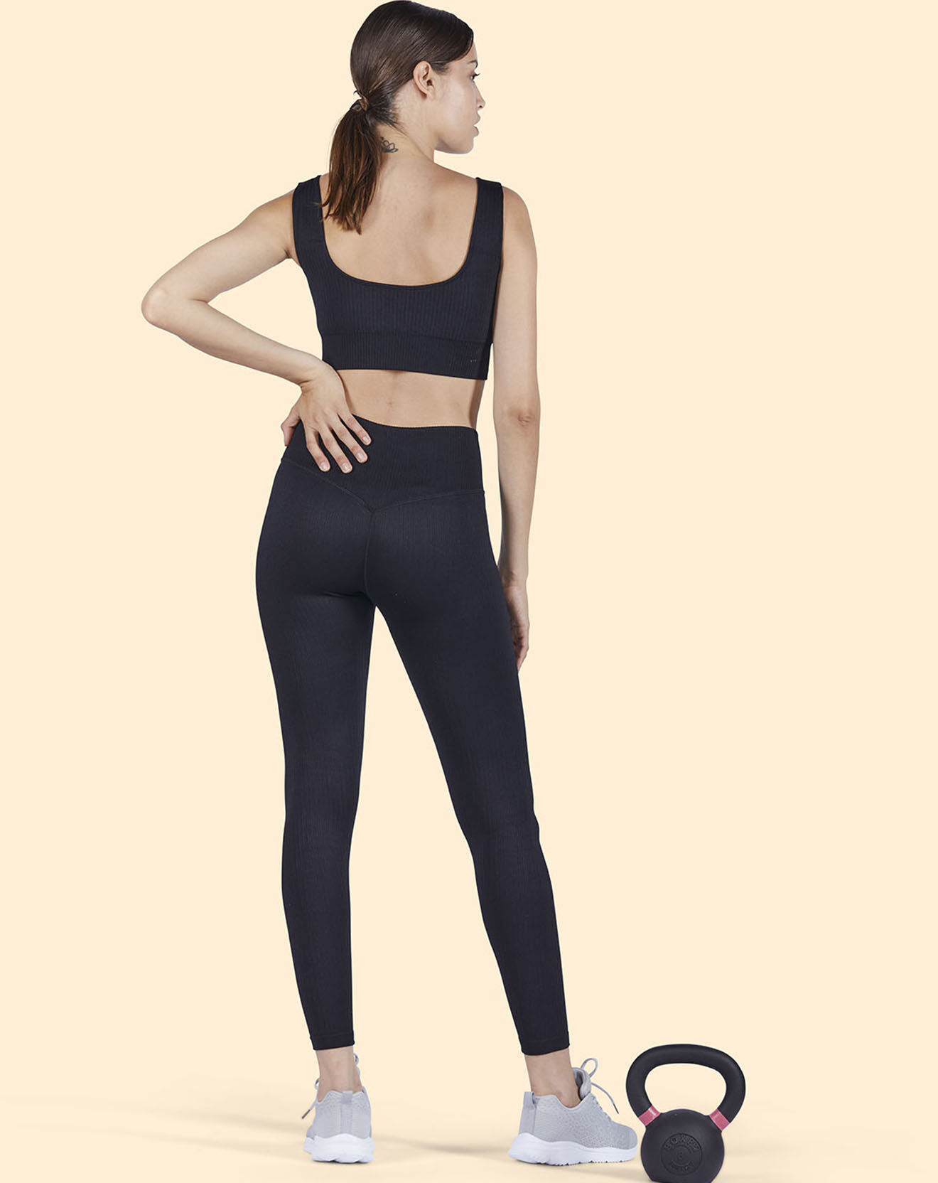 Onamaste Brassière de sport Maintien léger noire
