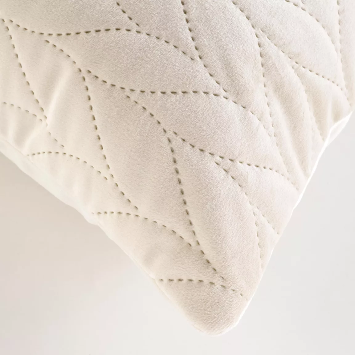 Housse de coussin carrée velours (40 x 40 cm) Daisy Ecru