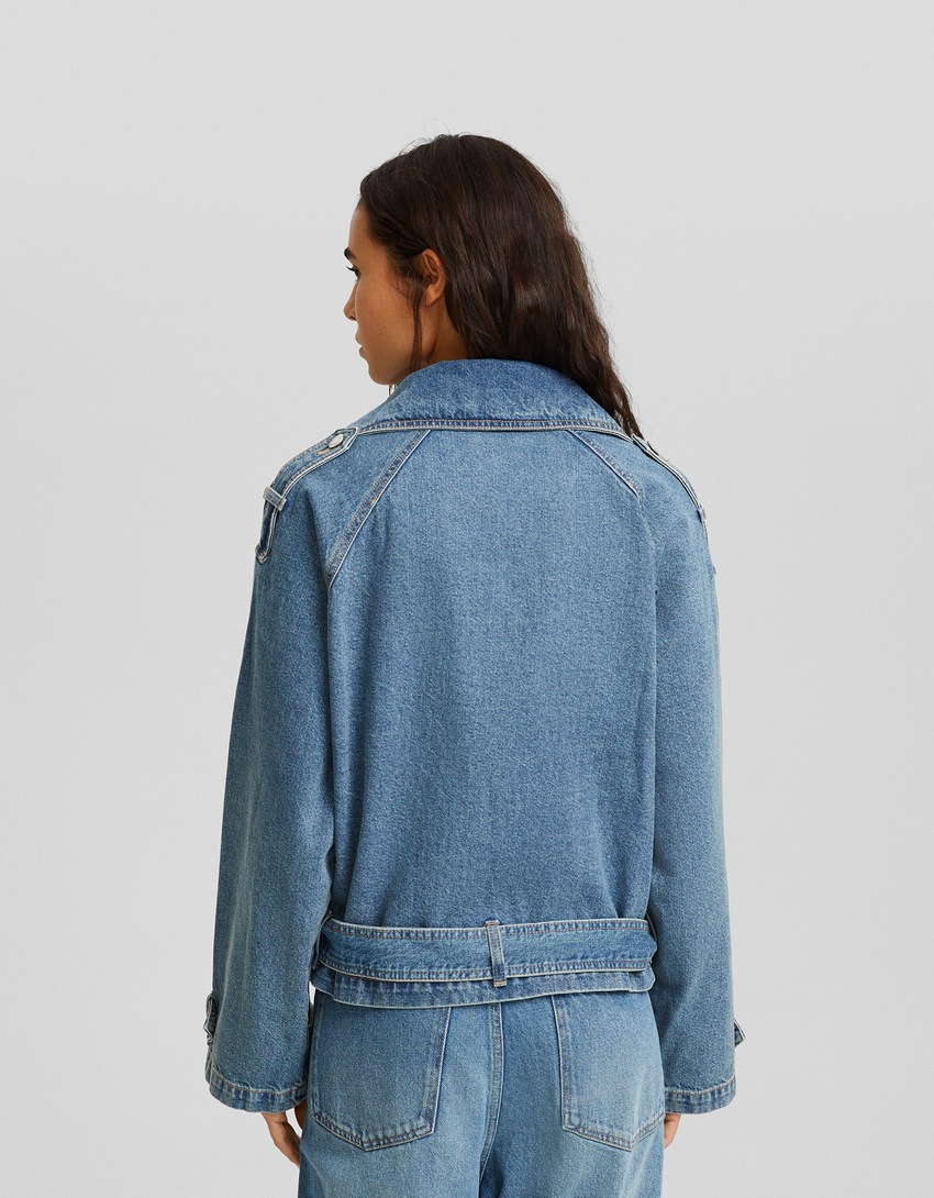 Jaqueta trench coat jeans cropped