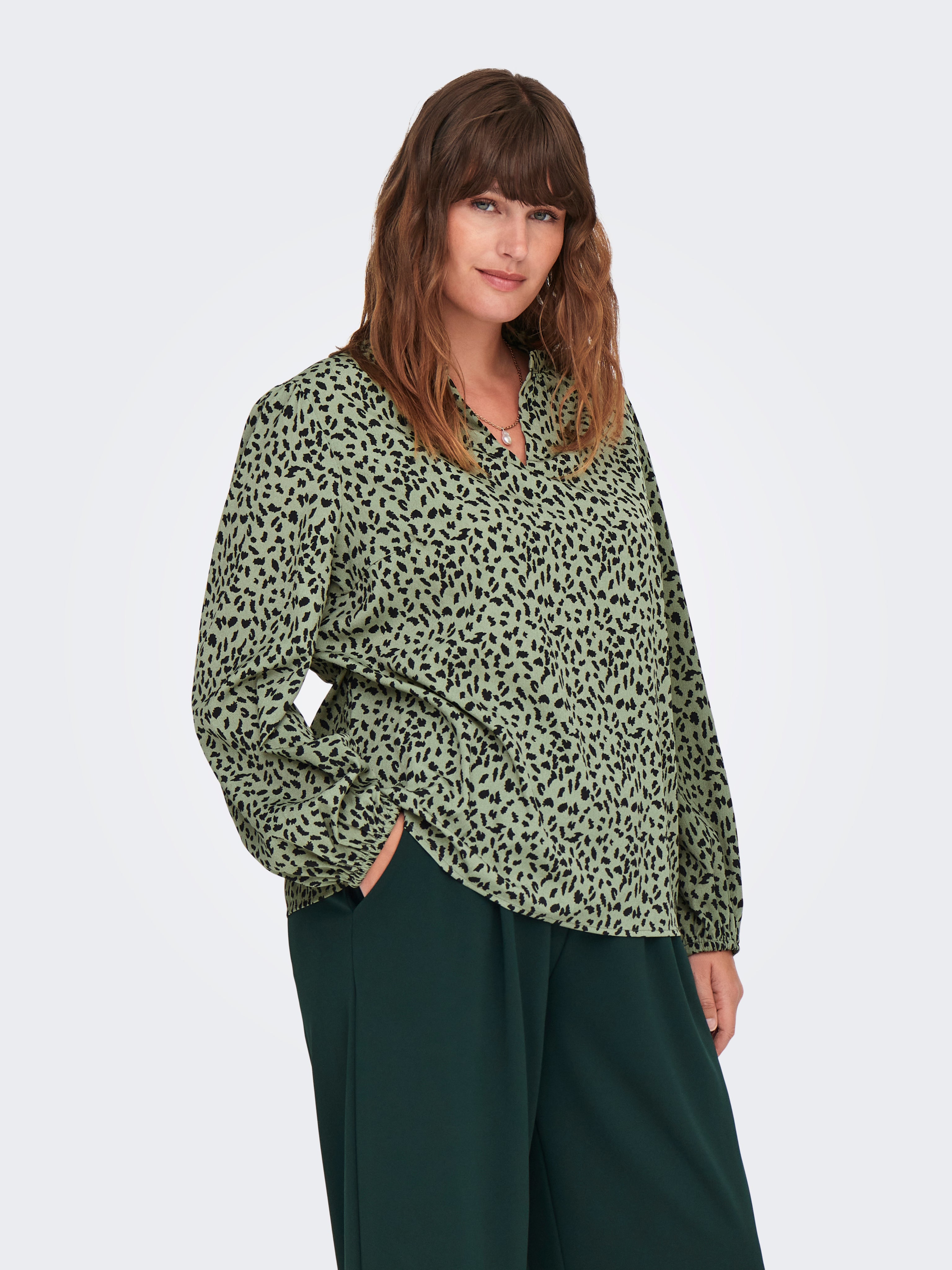 CARADELAIDE Top Dusty Olive