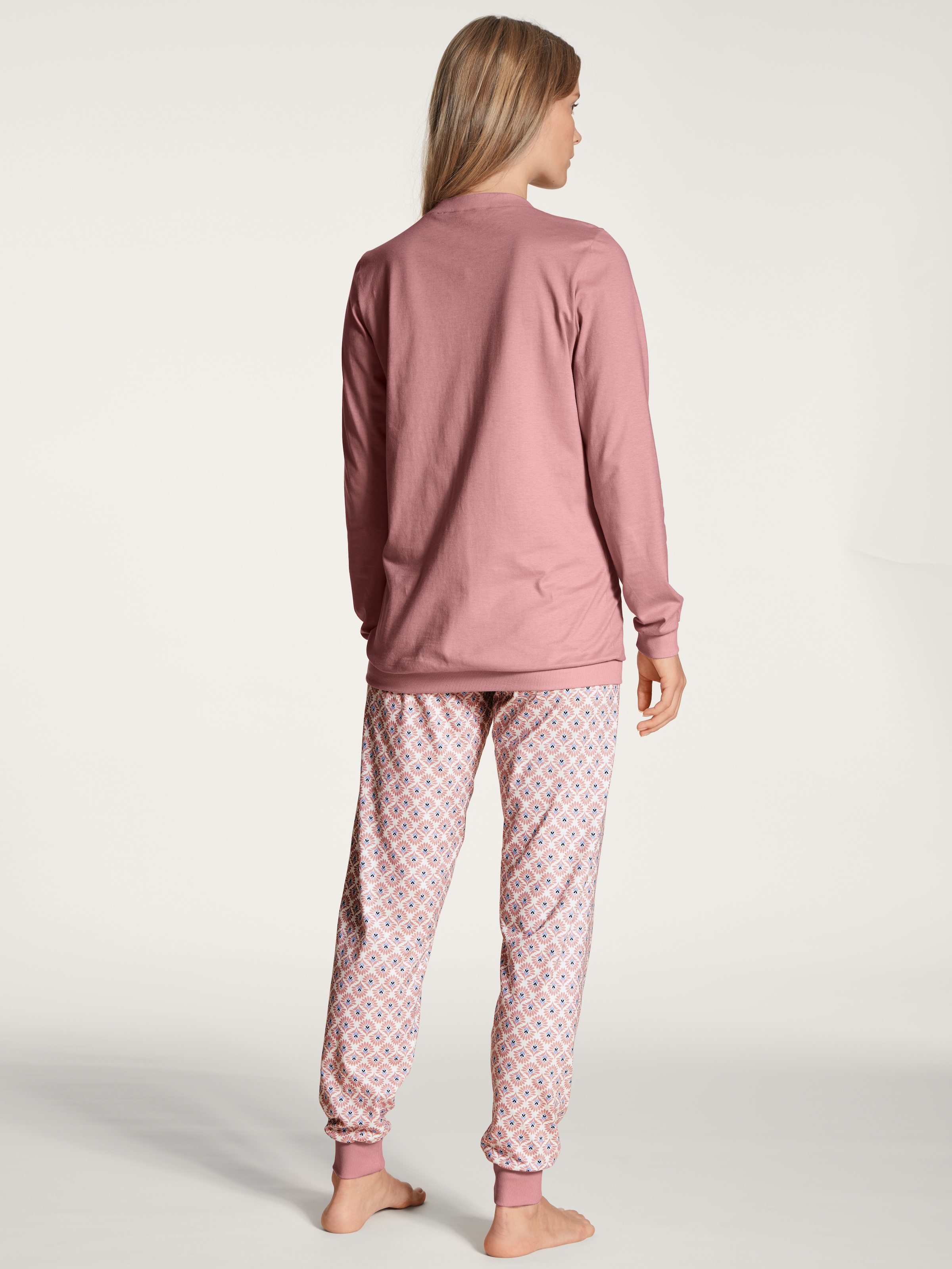 CALIDA Pyjama »Lovely Nights«, 2 Stk. mit Rippbündchen an allen Abschlüssen