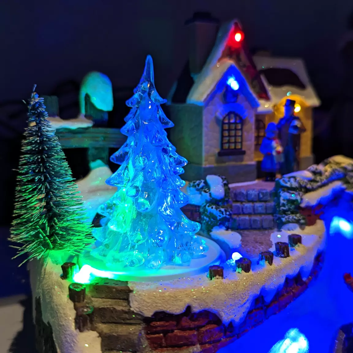 Village de Noël lumineux à piles Soirée d'hiver