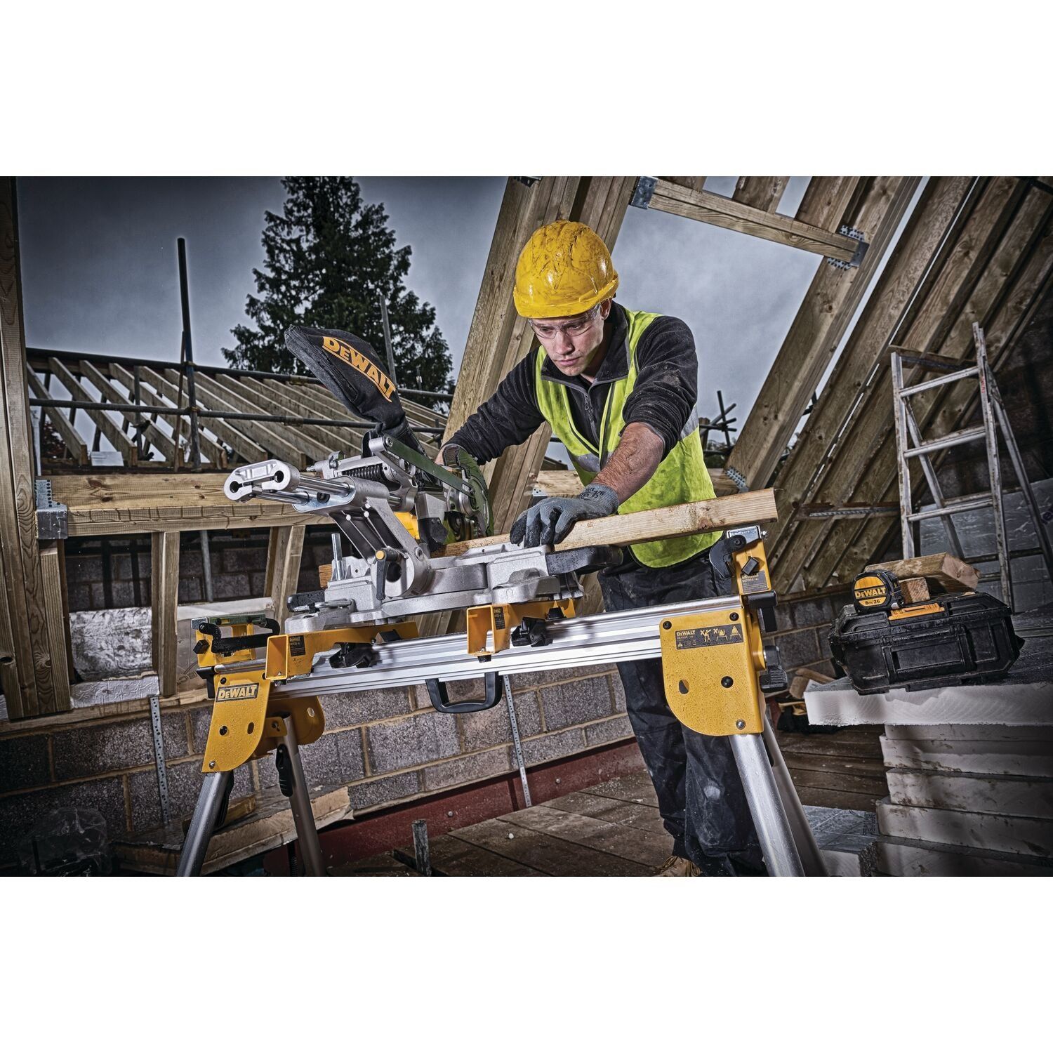DeWALT DCS365N Accu afkort-/verstekzaag 184mm 18V XR Basic Body