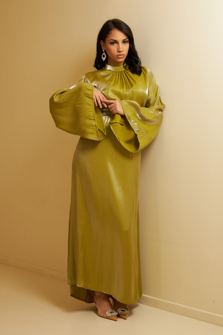 Robe pistache satinée et pailletée