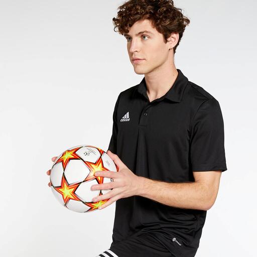 Entrada adidas 22