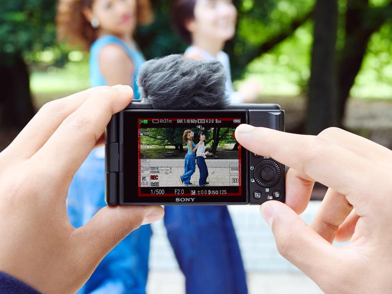 Sony Fotokamera ZV-1F Vlog-Kamera ZV-1F | Digitalkamera (verstellbares Display, 4K Video, Zeitlupe, Vlog-Funktionen) – Schwarz