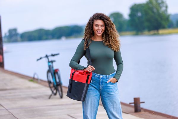 New Looxs Nyborg Single Sidetaske, Red/Black