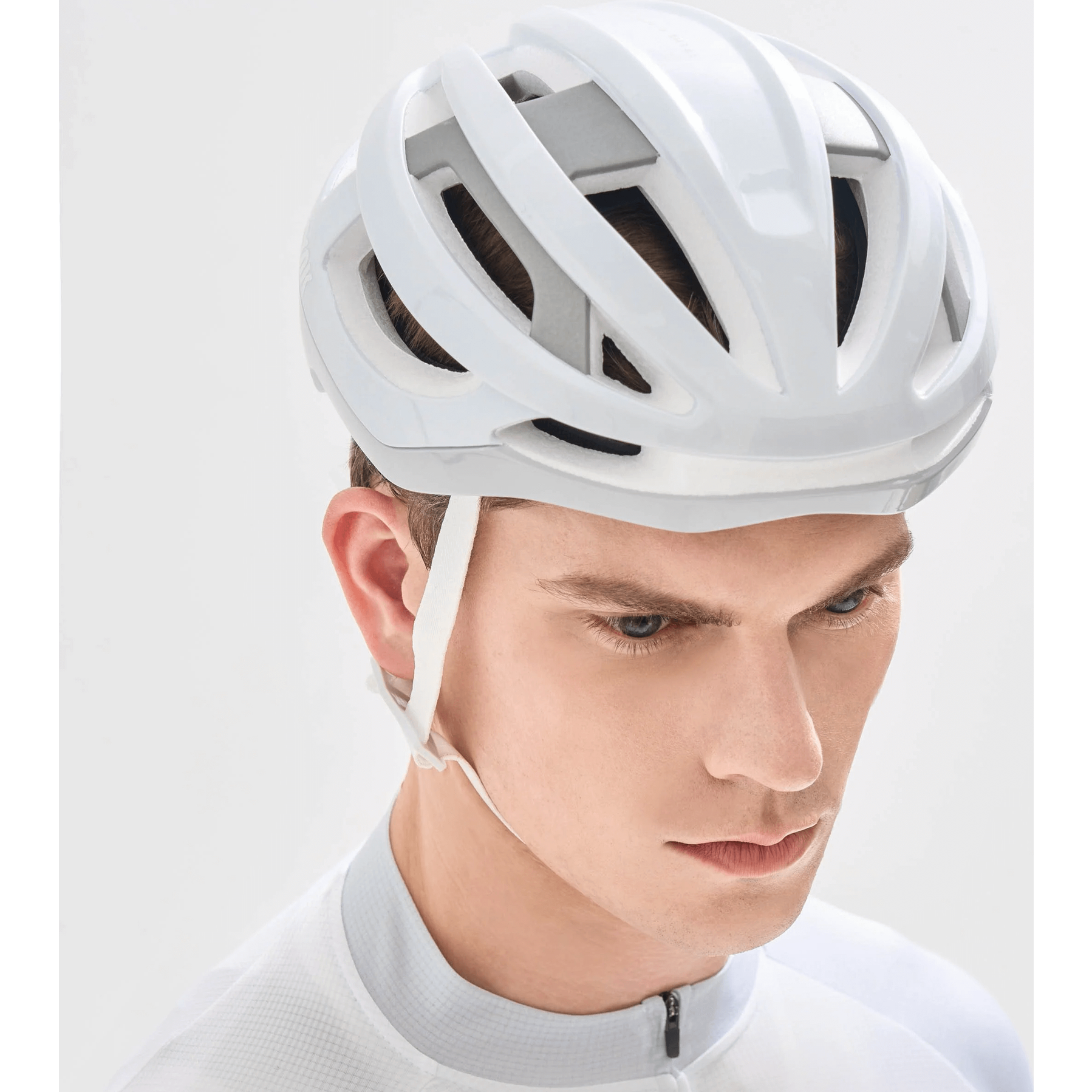 CRNK Helmer Hyper Racefiets Helm