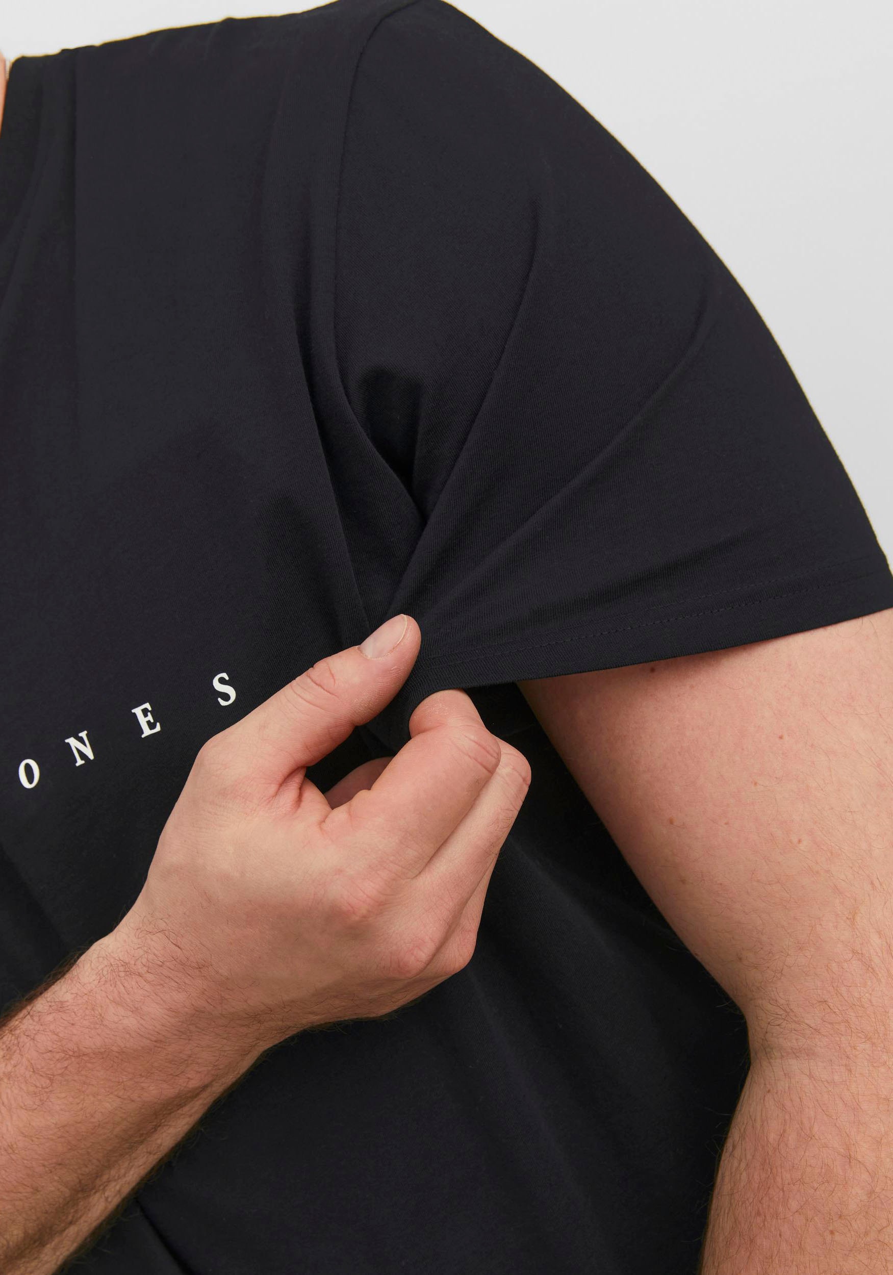 Jack & Jones PlusSize Rundhalsshirt »JJESTAR JJ TEE SS NOOS PLS«, mit Logo Schriftzug