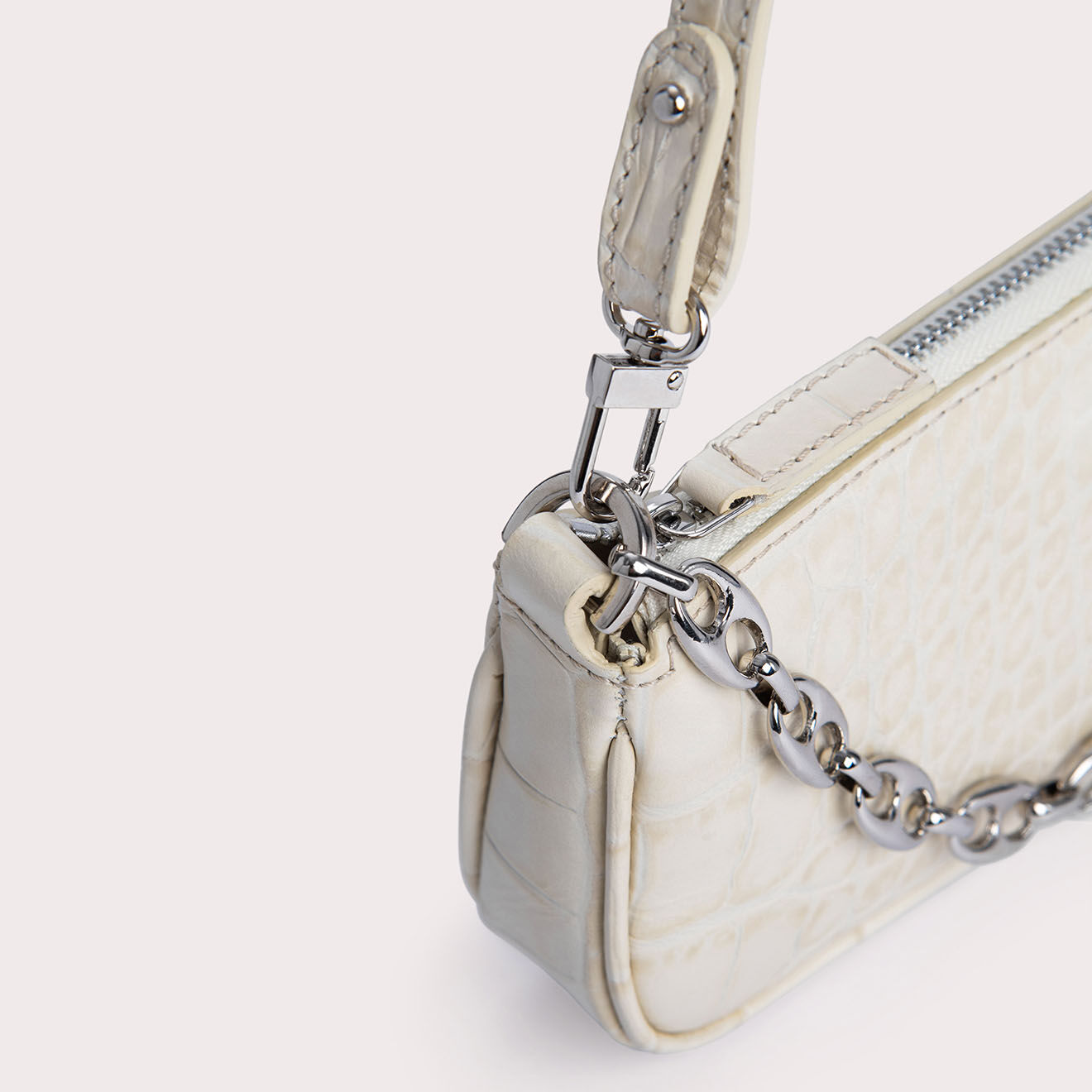 By Far Sac à main en Cuir Mini Rachel crème -  9.5xx19 cm