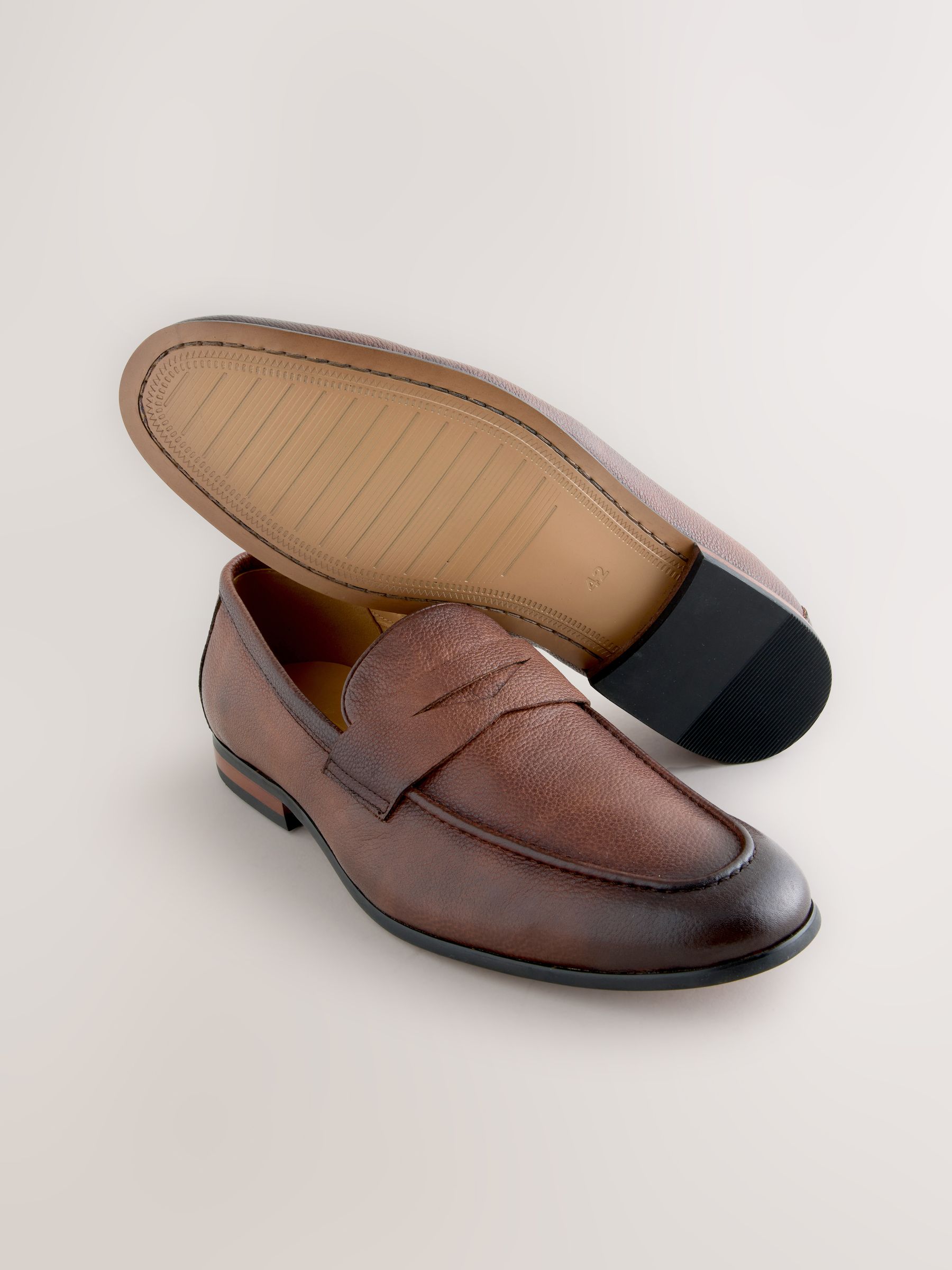 Bruin - Embossed Leather Loafers