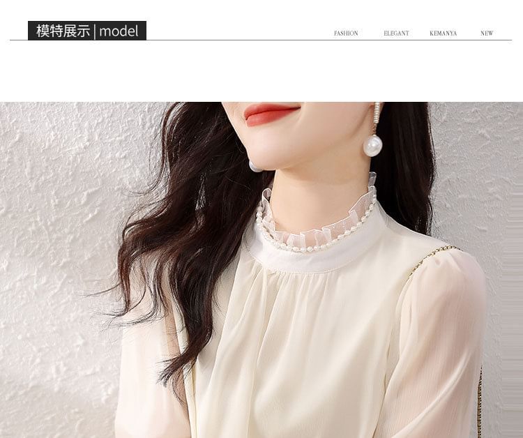malabar - Blouse met lange mouwen en een mockneck, effen volantrand en imitatieparels