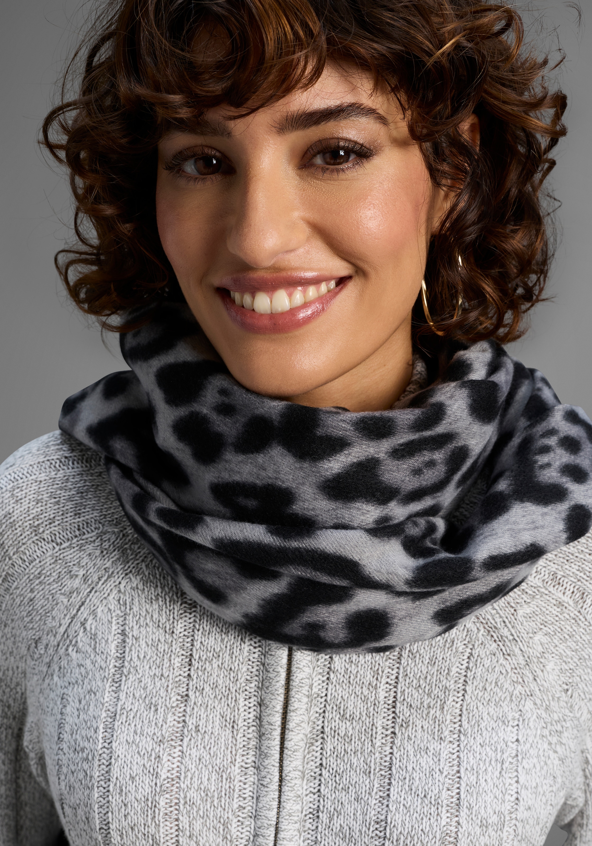 Laura Scott Modeschal im trendigen Leopard-Design mit Fransen - NEW