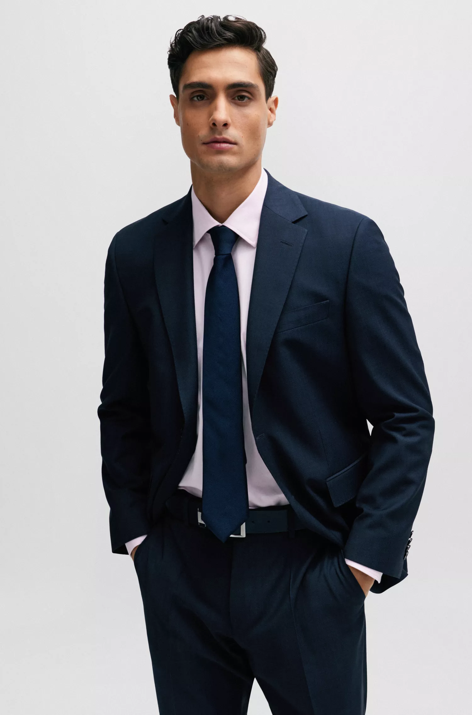 Camisa BOSS preta de corte regular em algodão Oxford elástico de fácil de passar.