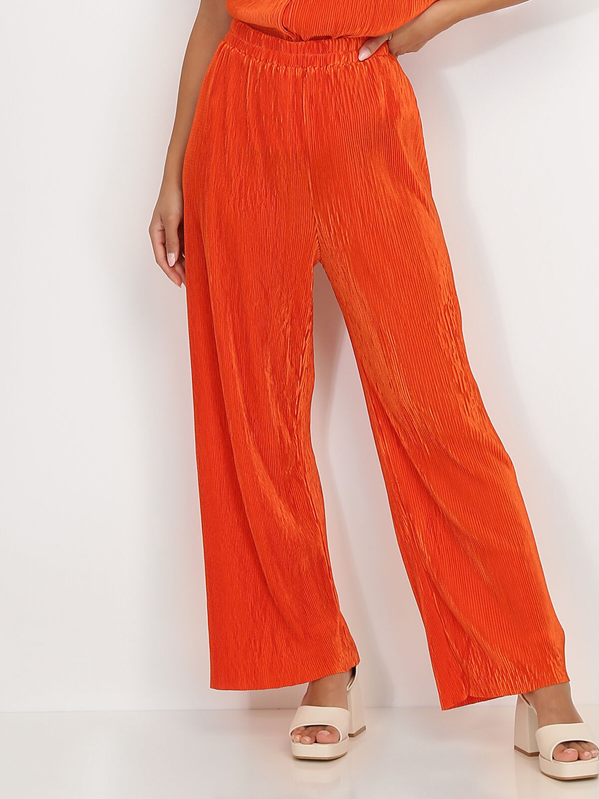 Pantalon plissé ample effet satiné- orange