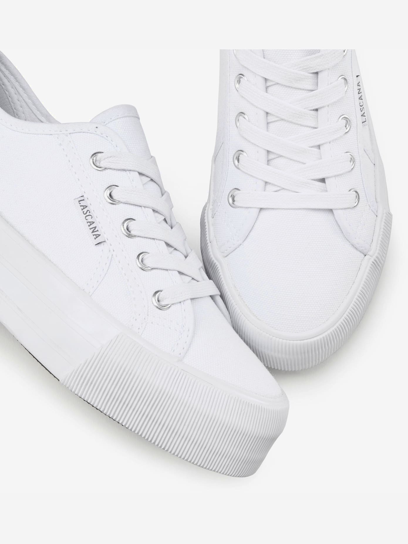 Baskets talon compensé tendance