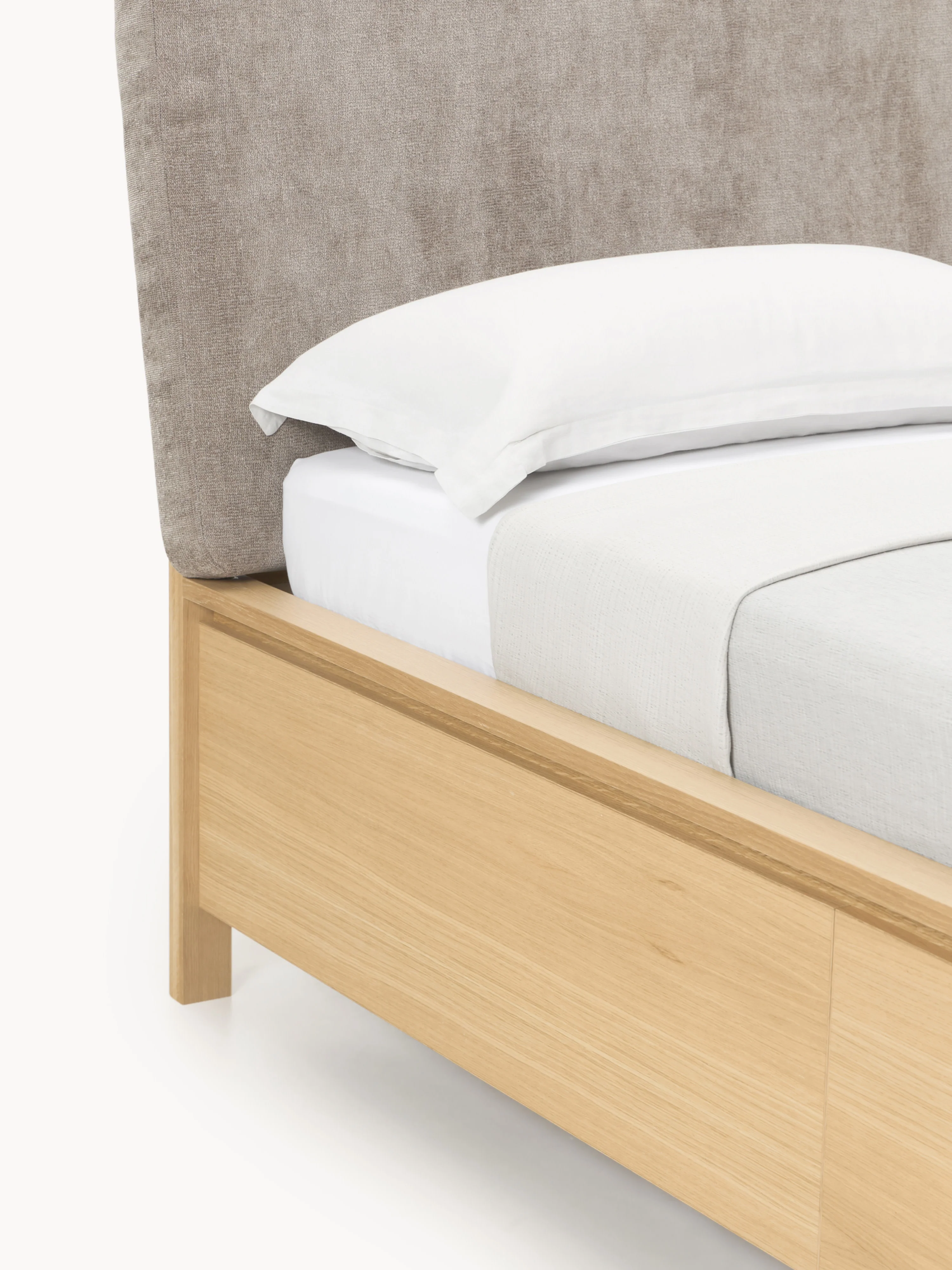 Houten bedframe Santiago met gestoffeerd hoofdeinde en lades
