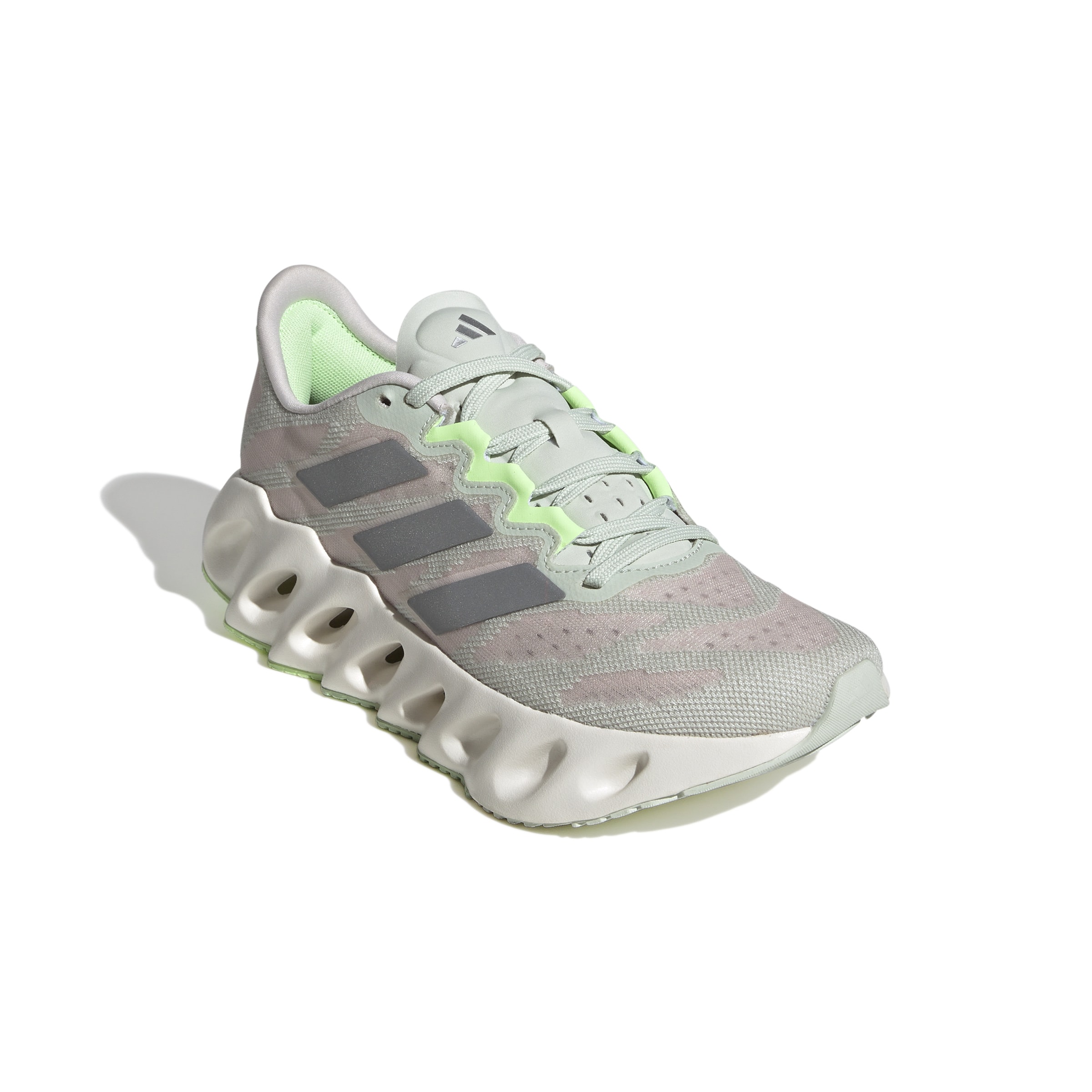 Adidas Switch FWD Runing, Dame<br>Optimalisert fotfeste for alle forhold!