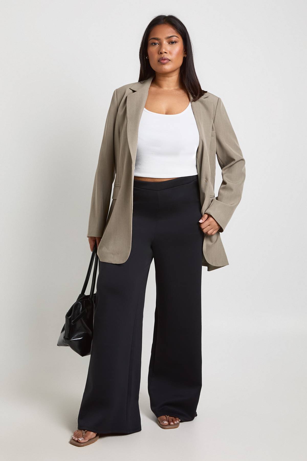 boohoo Pantalon Large Grande Taille